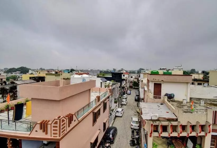 Hotelli Oyo Flagship City Hill Home Stay