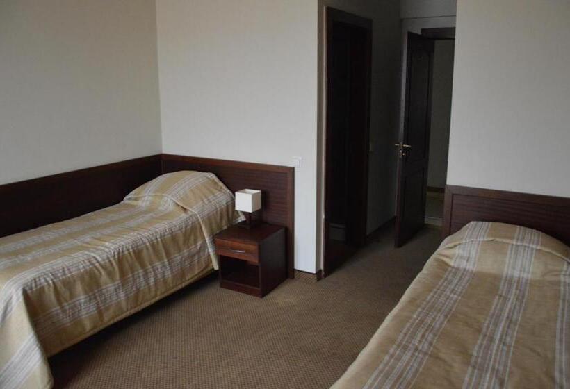 هتل Prie žeimenos