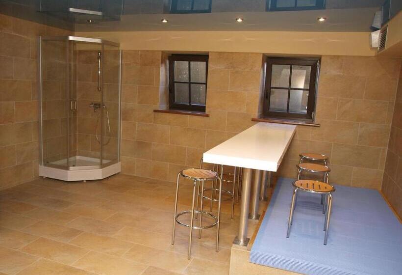 هتل Prie žeimenos