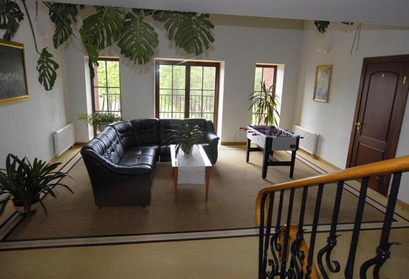 هتل Prie žeimenos