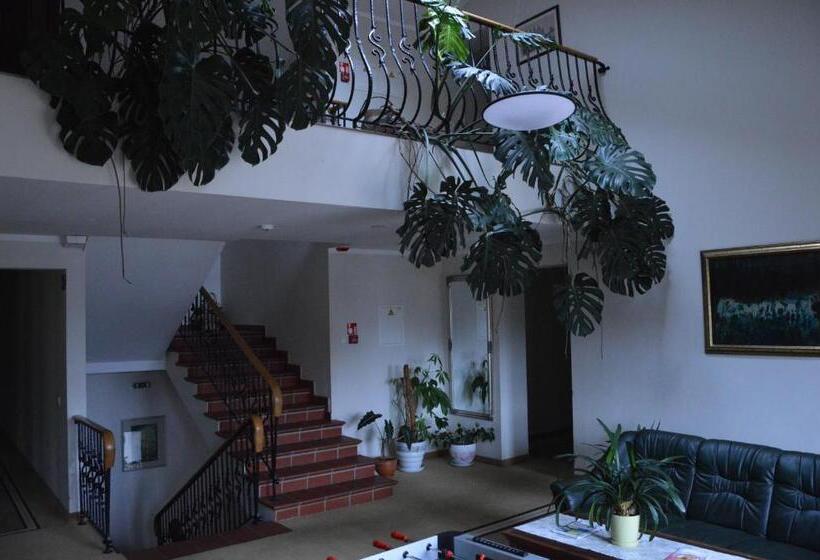 هتل Prie žeimenos