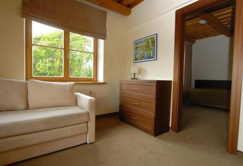 هتل Prie žeimenos