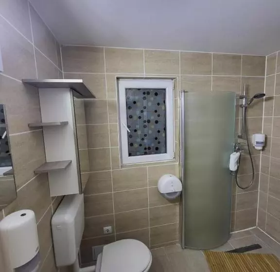 Majatalo Elis Tranzit