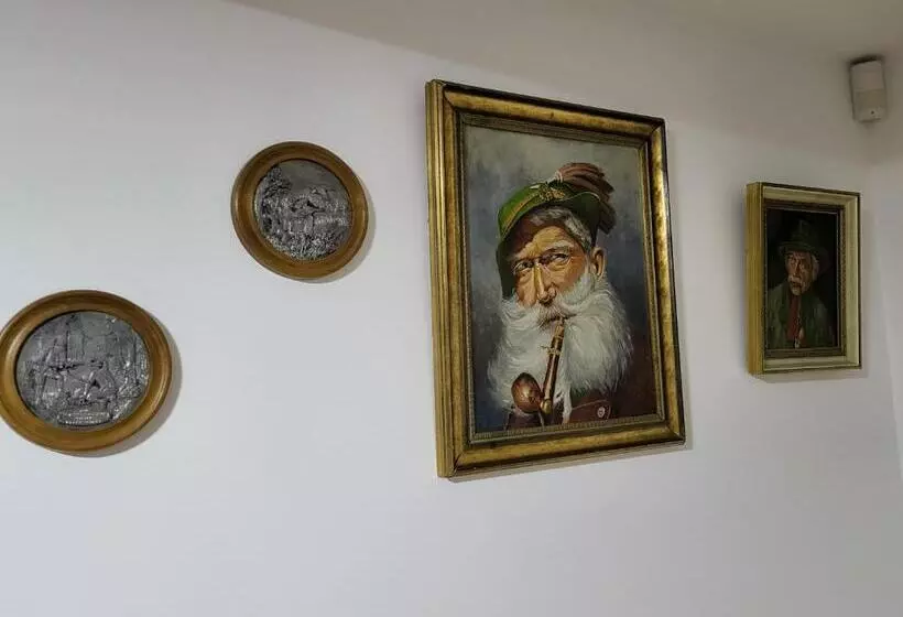 Majatalo Elis Tranzit