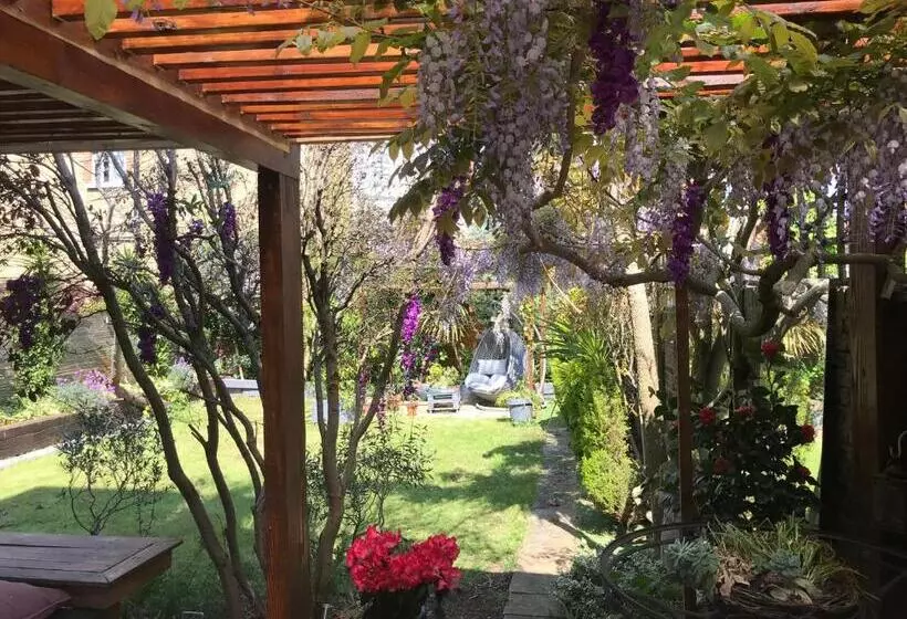 ペンション Londonhomegardens