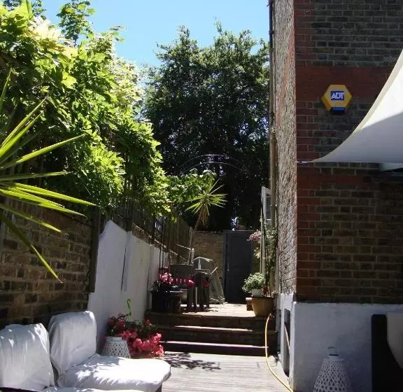 ペンション Londonhomegardens