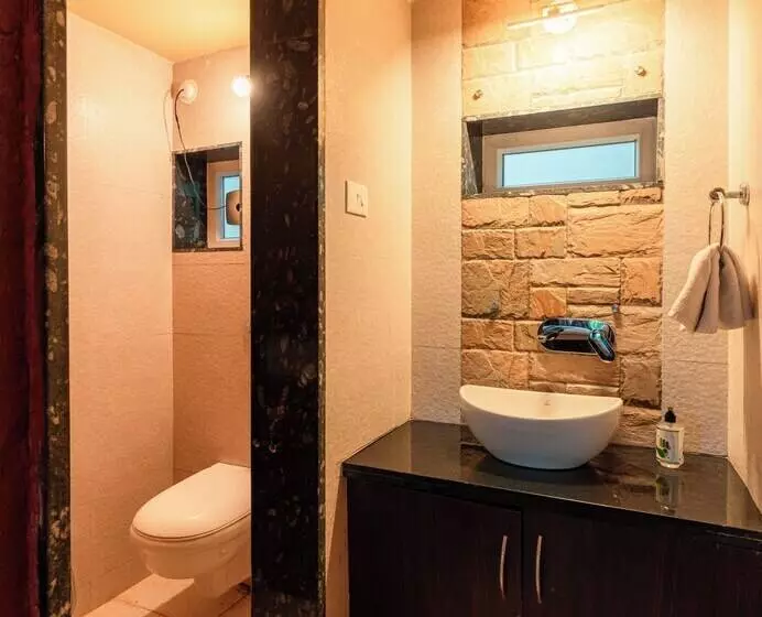 リゾートホテル Treebo Rock Valley