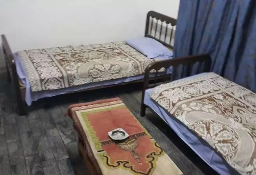 Al Adel Hostel