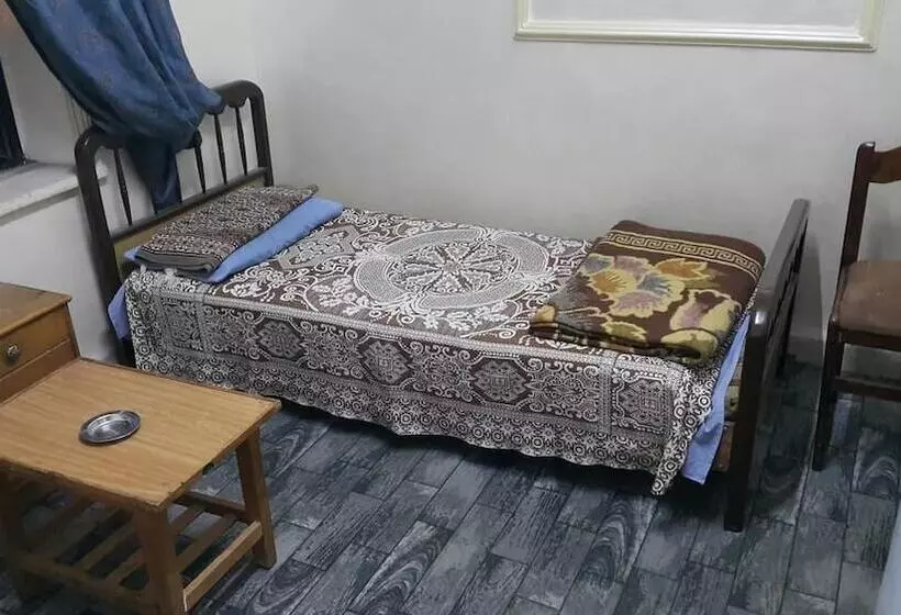Al Adel Hostel