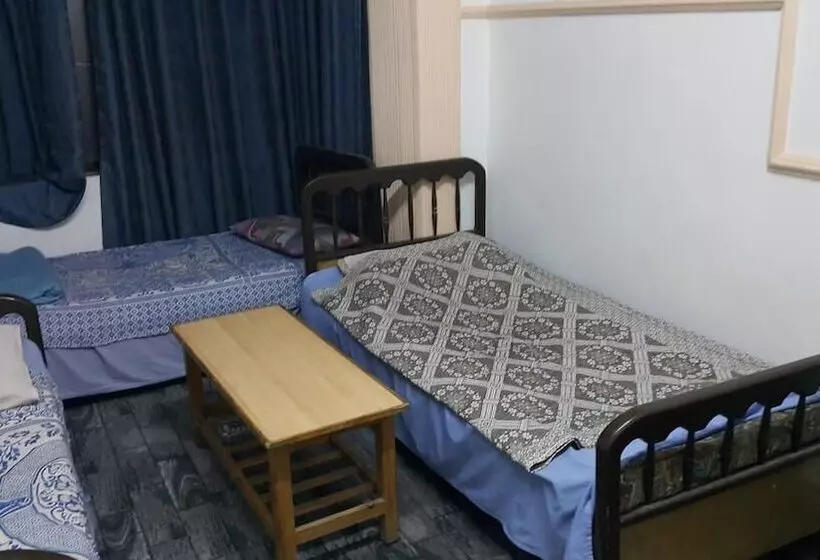 Al Adel Hostel