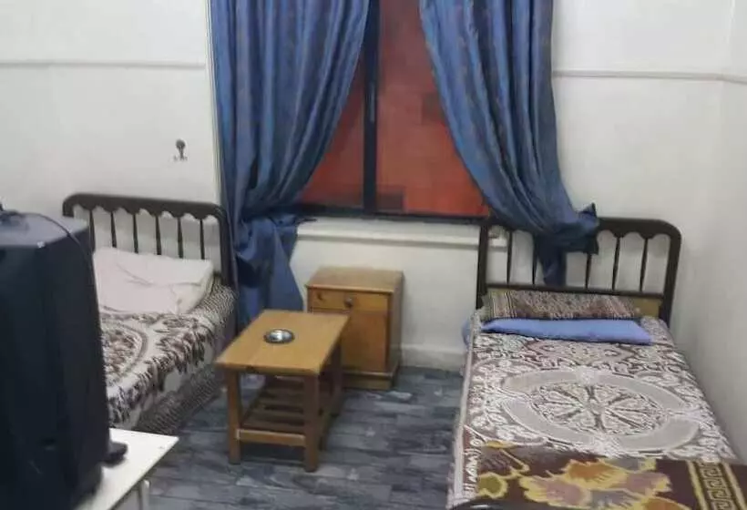 Al Adel Hostel