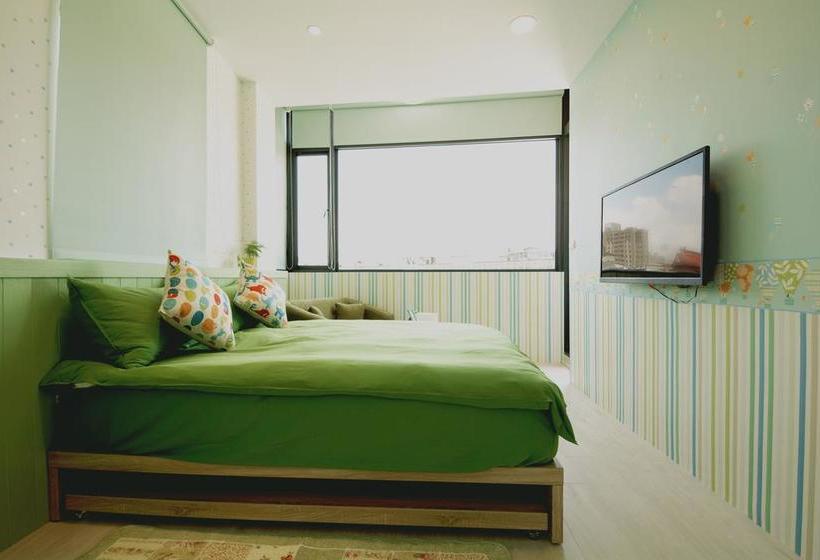 הוסטל 宜蘭羅東迷彩民宿 大吉迷彩