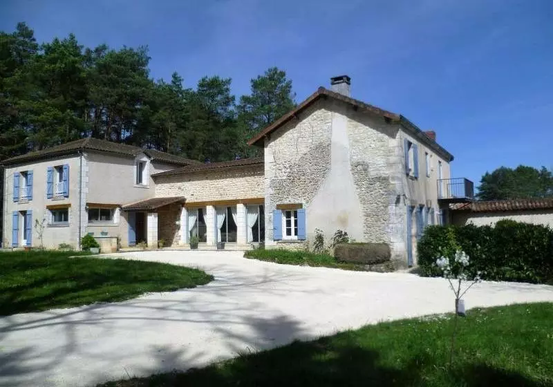 Aamiaismajoitus (B&B) Chambres D Hôtes Le Vignaud