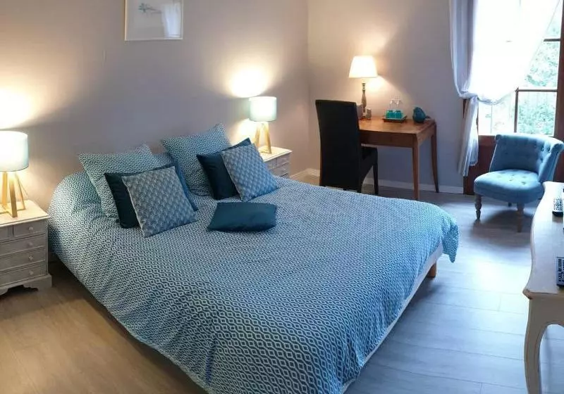Aamiaismajoitus (B&B) Chambres D Hôtes Le Vignaud