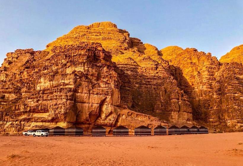 تختخواب و صبحانه Desert Bird Camp