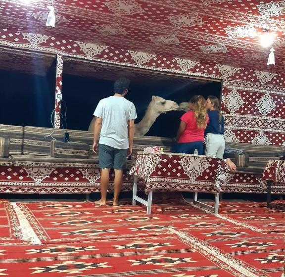 تختخواب و صبحانه Desert Bird Camp