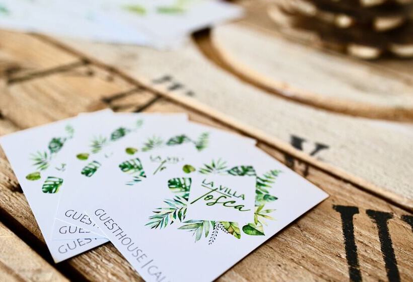 مبيت وإفطار La Villa Tosca