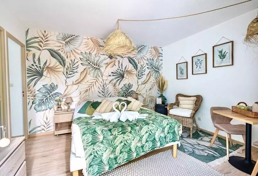 Aamiaismajoitus (B&B) La Villa Tosca