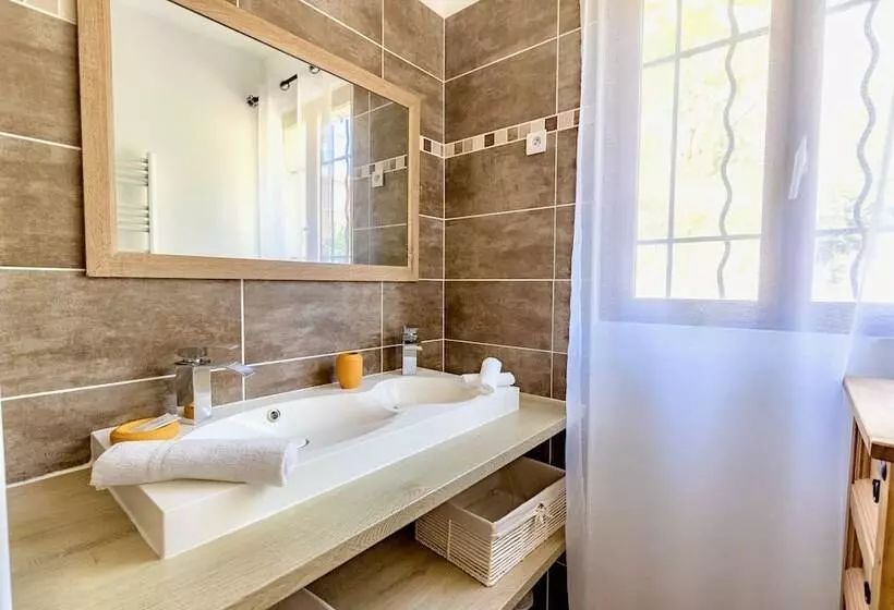 Aamiaismajoitus (B&B) La Villa Tosca