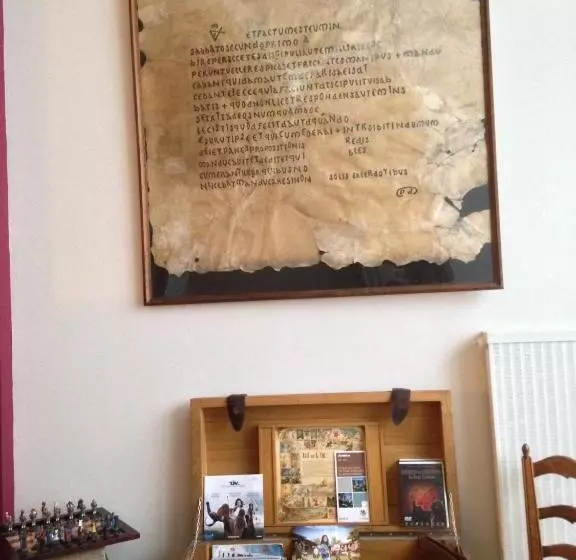 Aamiaismajoitus (B&B) L'arche Des Chapeliers
