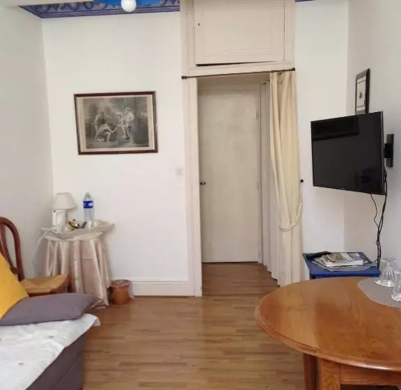 Aamiaismajoitus (B&B) L'arche Des Chapeliers