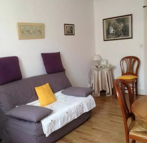 Aamiaismajoitus (B&B) L'arche Des Chapeliers