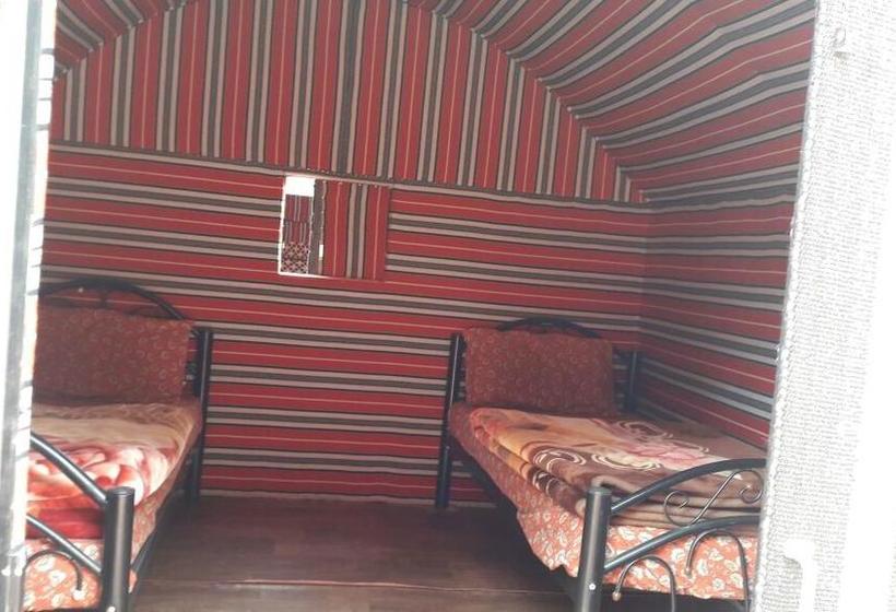 تختخواب و صبحانه Desert Bird Camp