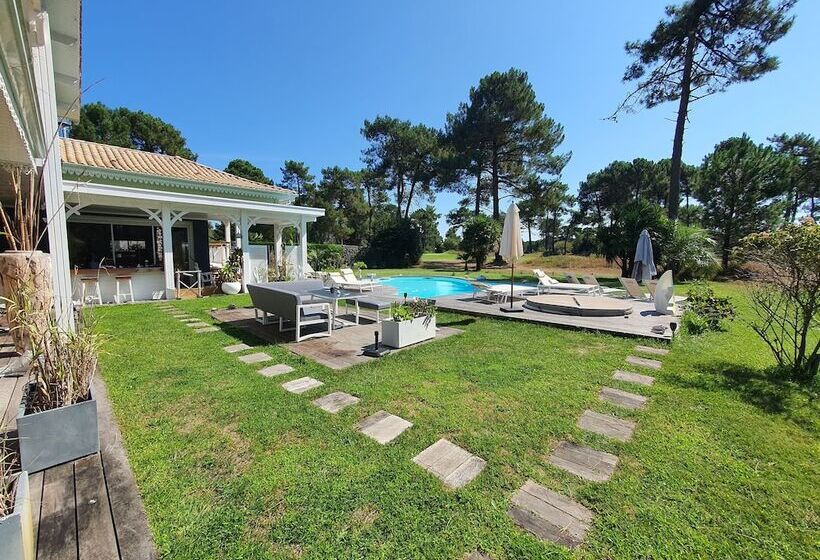 تختخواب و صبحانه Villa Bora Bora