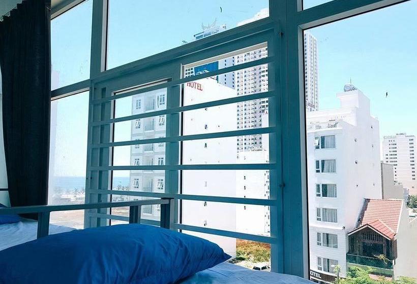 Coco Beach Hostel & Apartment