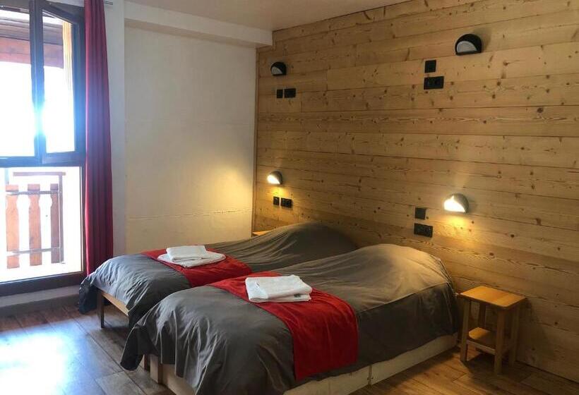 هتل Auberge D+ Valloire Galibier