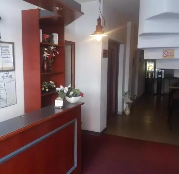 ホテル Le Clémenceau Hôtel Et Appart Hôtel & Restaurant Gare Sncf Centre Ville