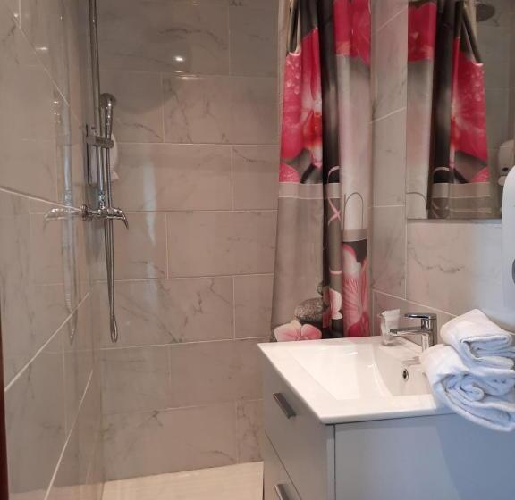 هتل Le Clémenceau Hôtel Et Appart Hôtel & Restaurant Gare Sncf Centre Ville