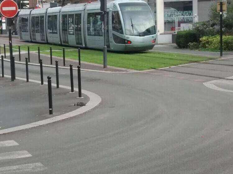 هتل Le Clémenceau Hôtel Et Appart Hôtel & Restaurant Gare Sncf Centre Ville