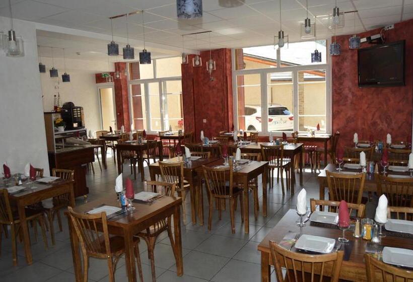 בית מלון כפרי Restaurant Le Bellevue