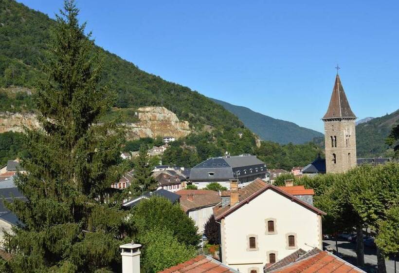 בית מלון כפרי Restaurant Le Bellevue