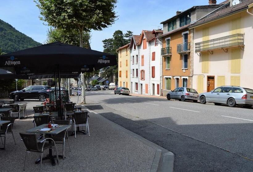 בית מלון כפרי Restaurant Le Bellevue