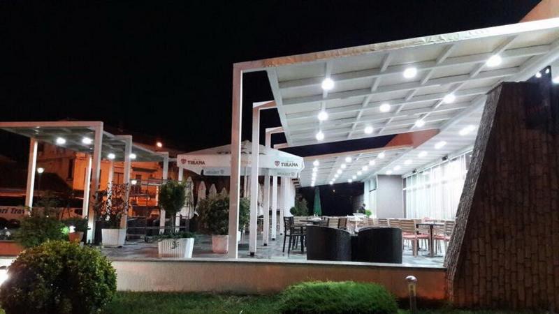 בית מלון כפרי Rozafa