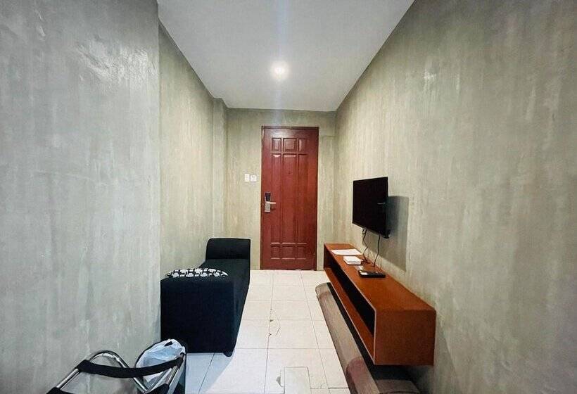 Hotelli Rcee Place By Oyo