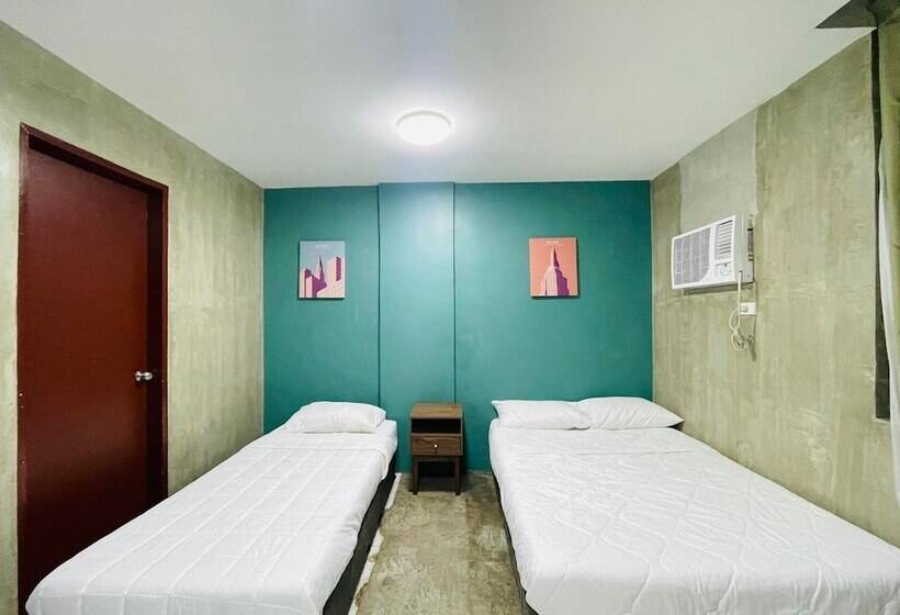 Hotelli Rcee Place By Oyo