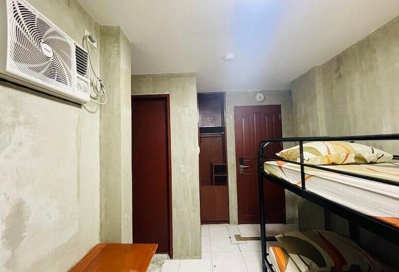 Hotelli Rcee Place By Oyo