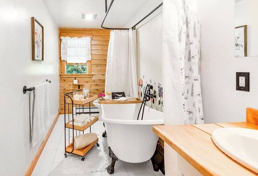 Alexandria Cabin W/ Patio, Grill & Deck