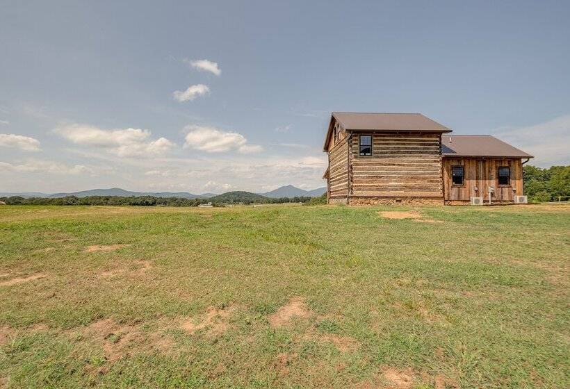 Bedford Cabin W/ Porch, 5 Mi To Historic District!