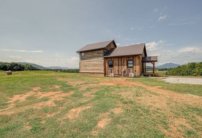 Bedford Cabin W/ Porch, 5 Mi To Historic District!