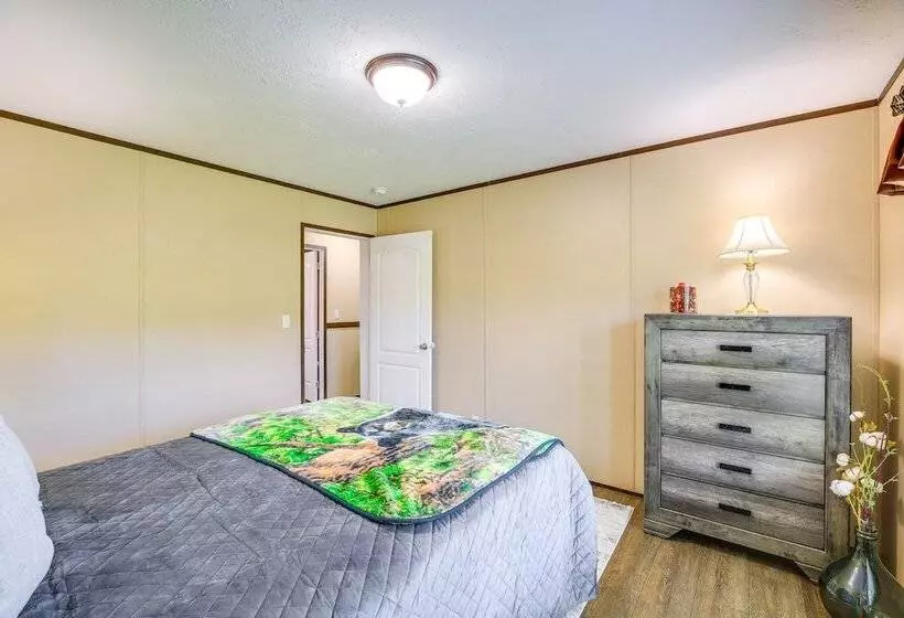 Dog Friendly Home W/ Mtn Views In Chilhowie!