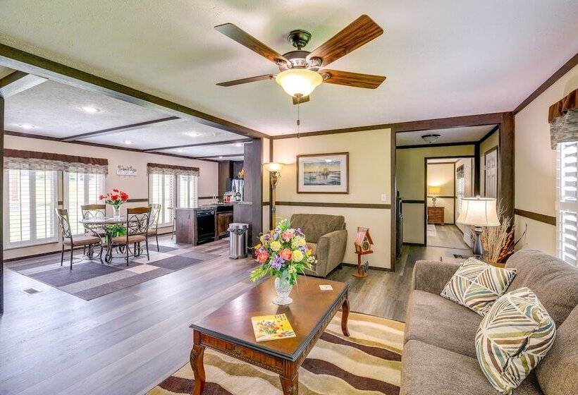 Dog Friendly Home W/ Mtn Views In Chilhowie!