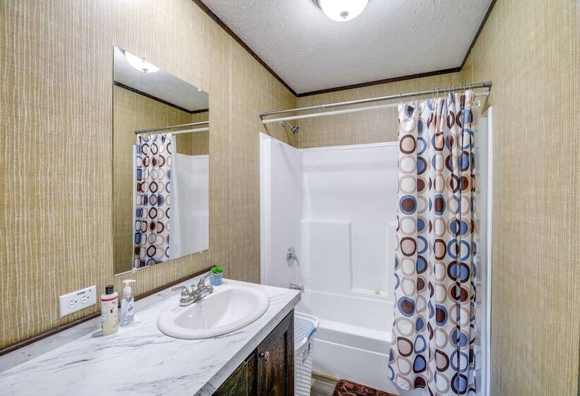 Dog Friendly Home W/ Mtn Views In Chilhowie!