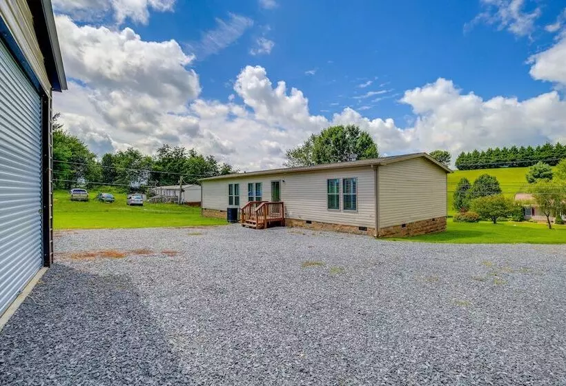 Dog Friendly Home W/ Mtn Views In Chilhowie!