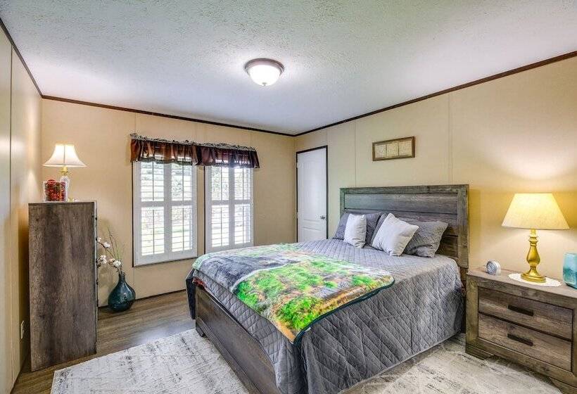 Dog Friendly Home W/ Mtn Views In Chilhowie!