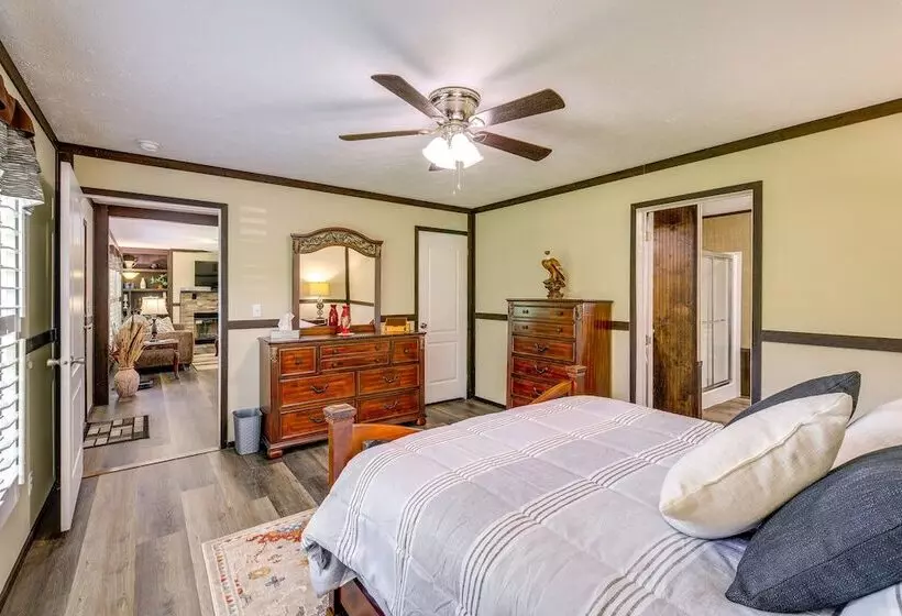 Dog Friendly Home W/ Mtn Views In Chilhowie!