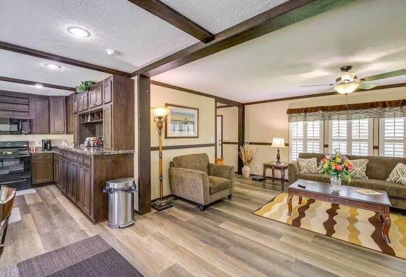 Dog Friendly Home W/ Mtn Views In Chilhowie!